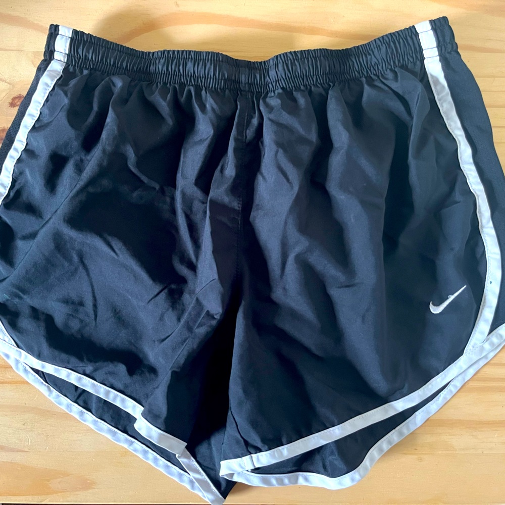 Nike shorts size S